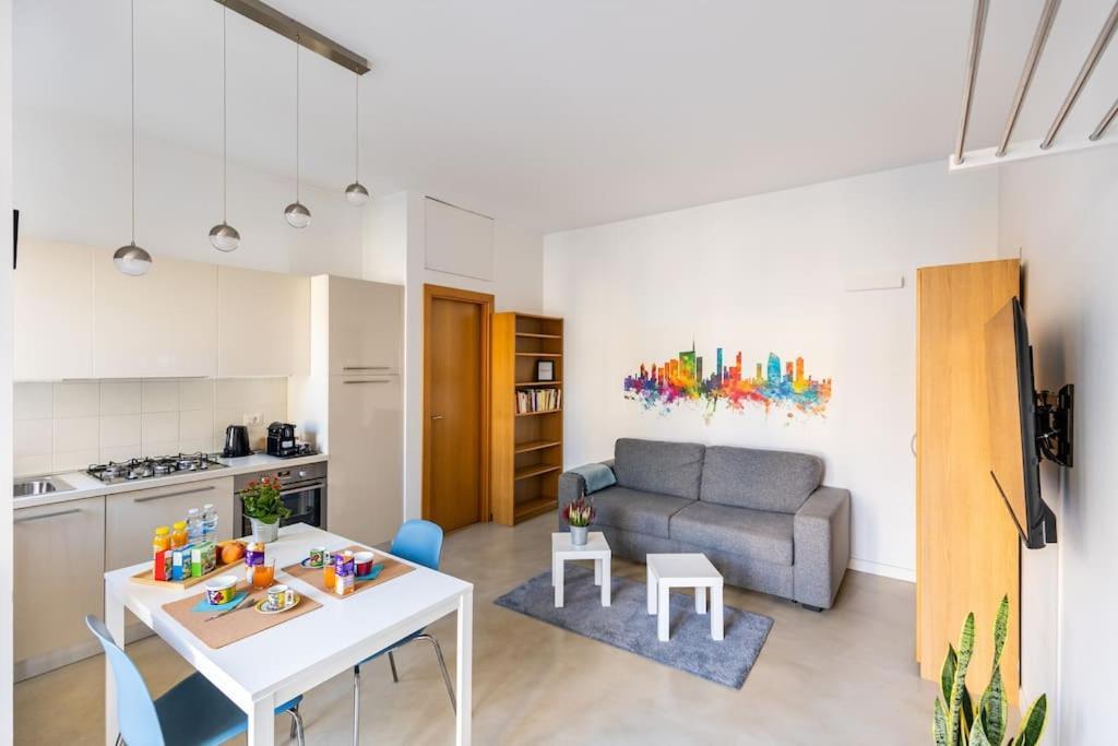 Hub - Sempione, Citylife, Mico * Milaan